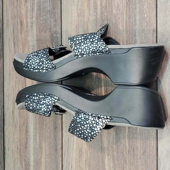 Dansko "Like New" Sophie Women Leqther Sandals shoes sz 41 US 10.5-11 - Picture 7 of 13